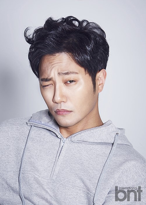 '태양의 후예' 진구 화보 공개